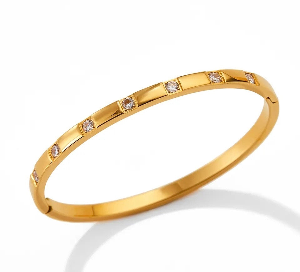 Ira Bangle 18K Gold Plated